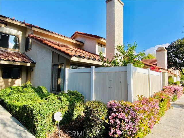 1207 Porto Grande, Diamond Bar CA: https://media.crmls.org/medias/b2177a39-eebc-4858-b612-9395fba55b6f.jpg