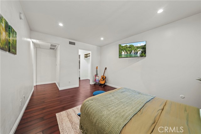 Detail Gallery Image 14 of 27 For 5215 Balboa Bld #203,  Encino,  CA 91316 - 2 Beds | 2 Baths