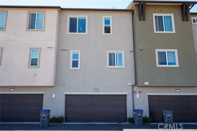 9118 Hudson Lane, Gardena, California 90248, 2 Bedrooms Bedrooms, ,2 BathroomsBathrooms,Townhouse,For Sale,Hudson,DW24156955