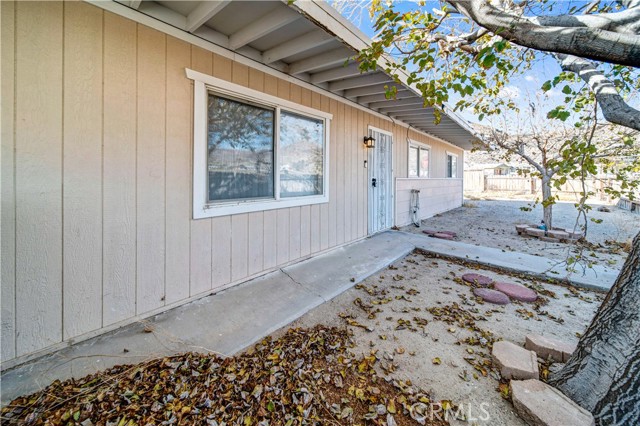 Detail Gallery Image 2 of 47 For 13685 Carson St, Trona,  CA 93562 - 3 Beds | 1 Baths