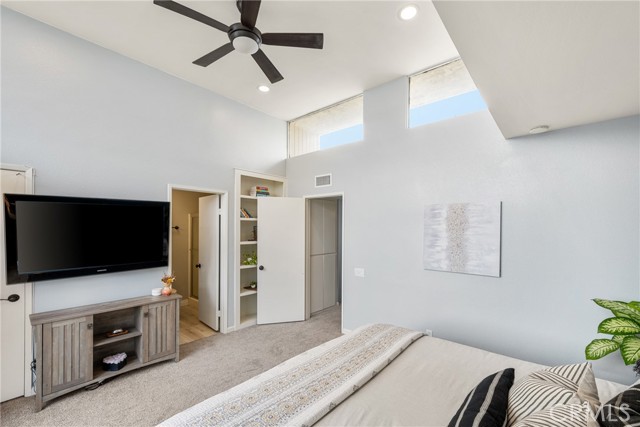 Detail Gallery Image 36 of 48 For 16745 Barefoot Cir, Huntington Beach,  CA 92649 - 3 Beds | 2/1 Baths