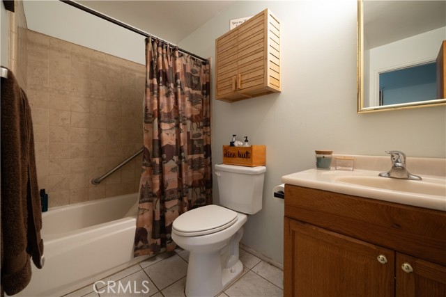 Detail Gallery Image 18 of 26 For 332 Grenfall Ln, Big Bear City,  CA 92314 - 3 Beds | 2 Baths