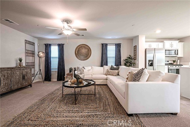 Detail Gallery Image 9 of 18 For 601 Marshall Ln #128 B2,  Merced,  CA 95348 - 4 Beds | 3 Baths