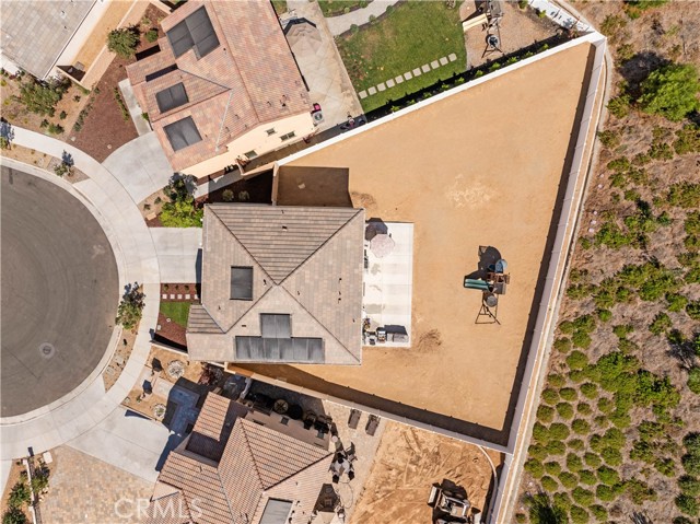 6283 Big Bend Way, Jurupa Valley CA: https://media.crmls.org/medias/b21928aa-6377-47f9-a654-342a7cf3c741.jpg
