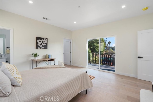 3722 Lomitas Drive, Los Angeles CA: https://media.crmls.org/medias/b2194cd1-20ba-4758-b0d1-7b066ff7db53.jpg