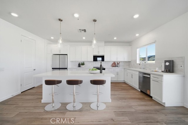 Detail Gallery Image 14 of 36 For 3217 E Avenue J-4, Lancaster,  CA 93535 - 3 Beds | 2 Baths