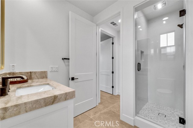 218 Collino, Irvine CA: https://media.crmls.org/medias/b219d527-e8fc-41fd-8cc1-17e21acd9c28.jpg