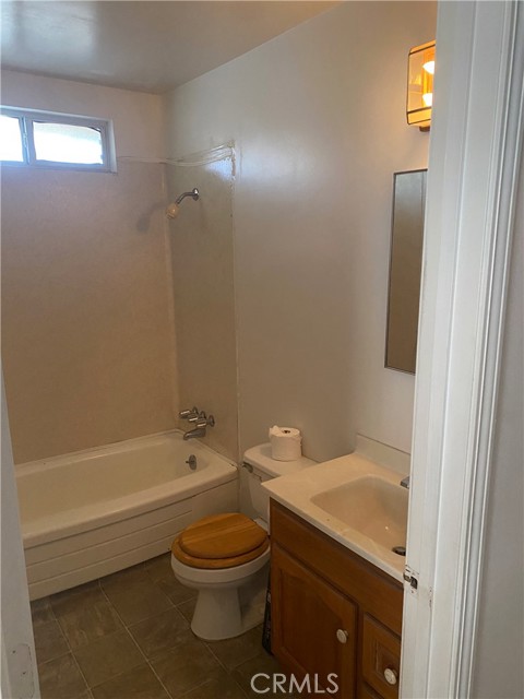 Detail Gallery Image 7 of 20 For 2076 Hudson Ave, Merced,  CA 95348 - 3 Beds | 2 Baths