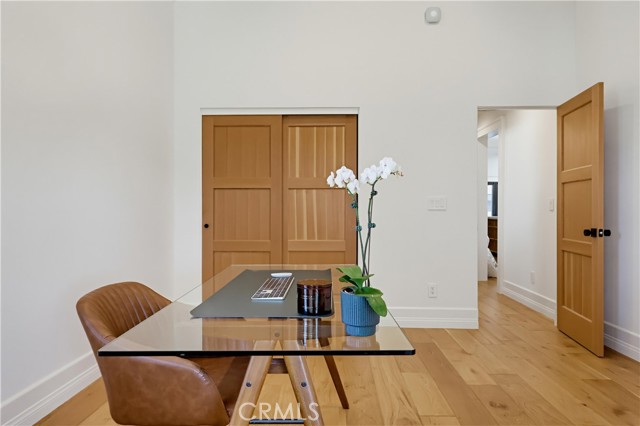 2932 Edgehill photo 20