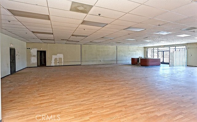 13534 Navajo Road, Apple Valley, California 92308, ,Commercial Lease,For Rent,13534 Navajo Road,CRHD25069136