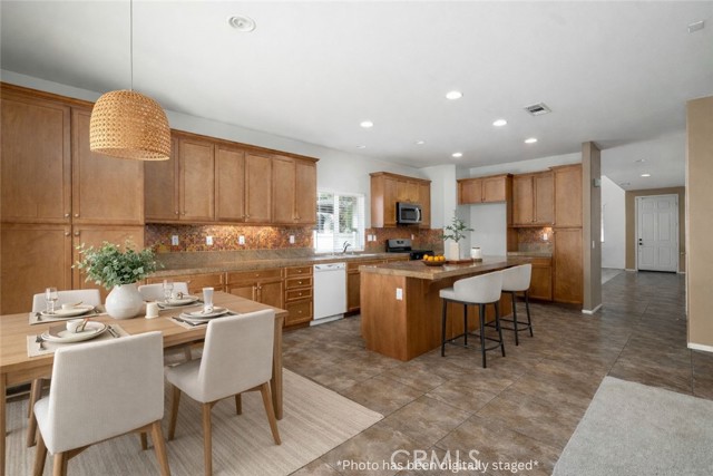 2096 Wild Thyme, San Jacinto CA: https://media.crmls.org/medias/b21c0ccf-10b4-4f97-a6e7-716fa78cc37c.jpg