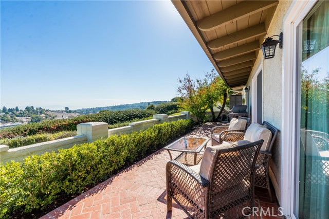 142 Aspen Way, Rolling Hills Estates, California 90274, 3 Bedrooms Bedrooms, ,2 BathroomsBathrooms,Residential,Sold,Aspen,DW21232324