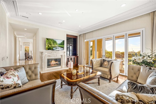 Detail Gallery Image 12 of 55 For 9 Vista Alberi, Newport Coast,  CA 92657 - 6 Beds | 6/1 Baths