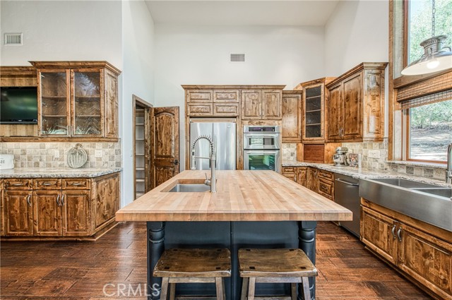 Detail Gallery Image 11 of 68 For 29459 Auberry, Prather,  CA 93651 - 3 Beds | 3/1 Baths