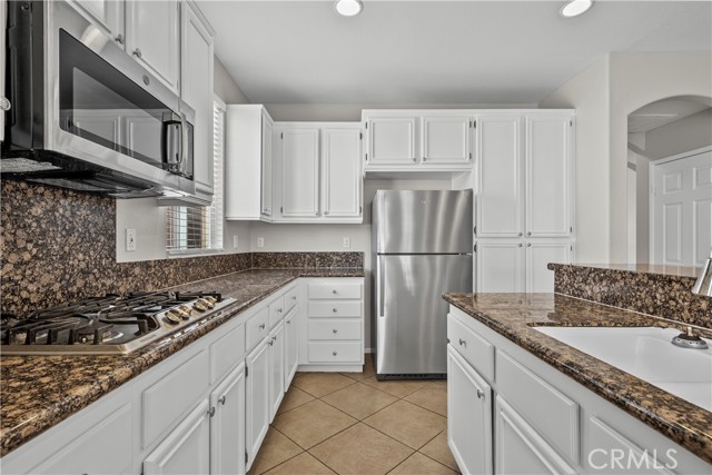 Detail Gallery Image 14 of 42 For 5741 Spice, Lancaster,  CA 93536 - 3 Beds | 2 Baths