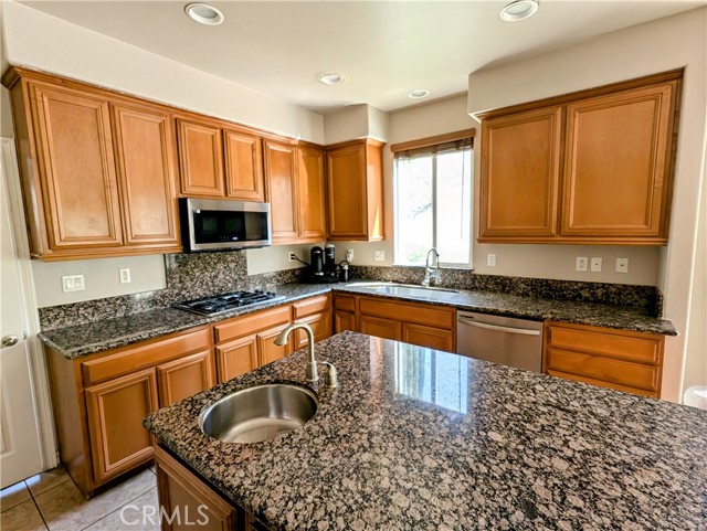 1971 Mesa Drive, Colton CA: https://media.crmls.org/medias/b21f658d-1d53-4d47-9ae9-1c03bb22ba7f.jpg