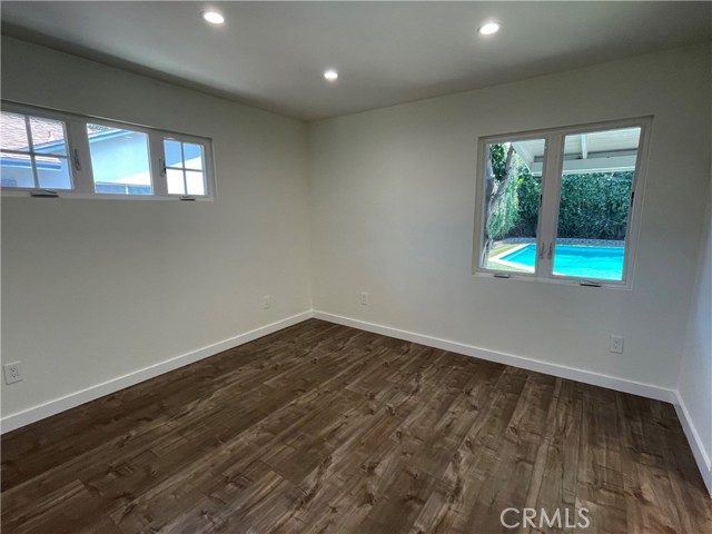 Detail Gallery Image 24 of 37 For 22678 Kittridge St, West Hills,  CA 91307 - 4 Beds | 3 Baths
