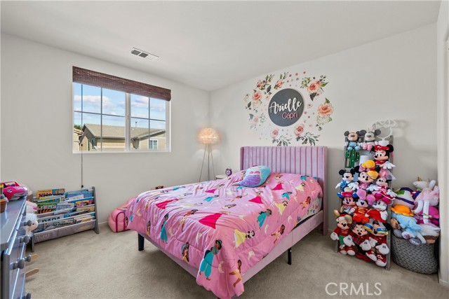 Detail Gallery Image 16 of 36 For 9703 Pine Orchard St, Arleta,  CA 91331 - 4 Beds | 3 Baths