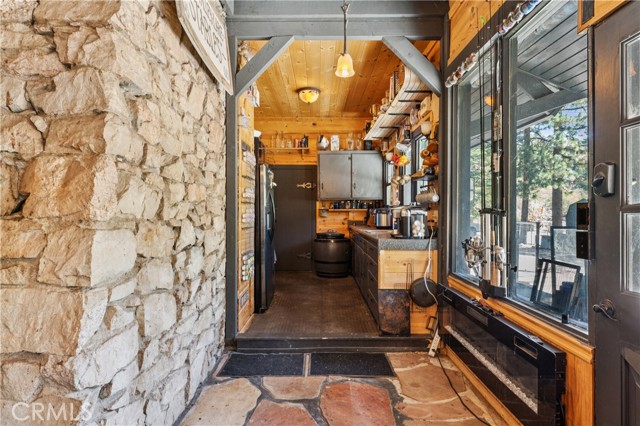 Detail Gallery Image 13 of 49 For 33846 Green Valley Lake, Green Valley Lake,  CA 92341 - 5 Beds | 2 Baths