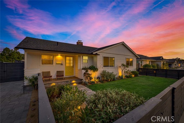 1402 E Rose Avenue, Orange CA: https://media.crmls.org/medias/b2208401-b37f-4850-b091-0fd8ad3fba98.jpg