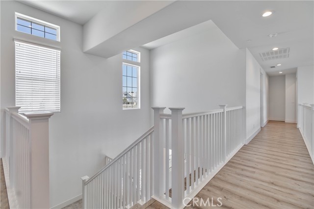1734 Lester Avenue, Clovis CA: https://media.crmls.org/medias/b22159d6-7c32-4249-b27f-cde651e92421.jpg