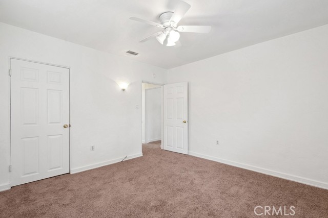 331 W 25th Street, San Bernardino CA: https://media.crmls.org/medias/b221ae3b-cb21-42f1-8791-65e7a071cb00.jpg
