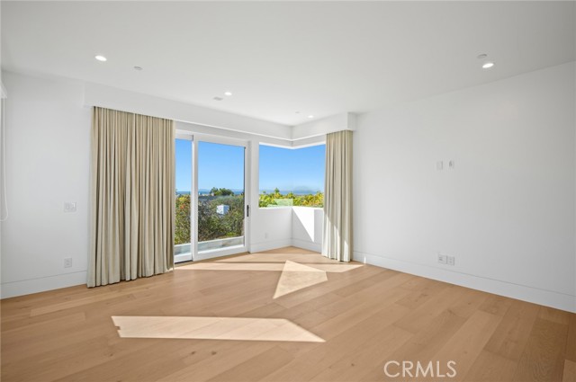Detail Gallery Image 16 of 34 For 4607 Dorchester Rd, Corona Del Mar,  CA 92625 - 4 Beds | 4/1 Baths