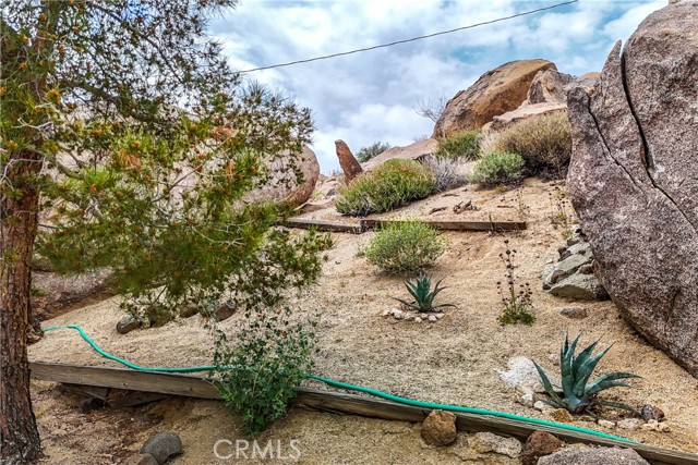Detail Gallery Image 46 of 75 For 55525 Wood Rd, Yucca Valley,  CA 92284 - 1 Beds | 1 Baths