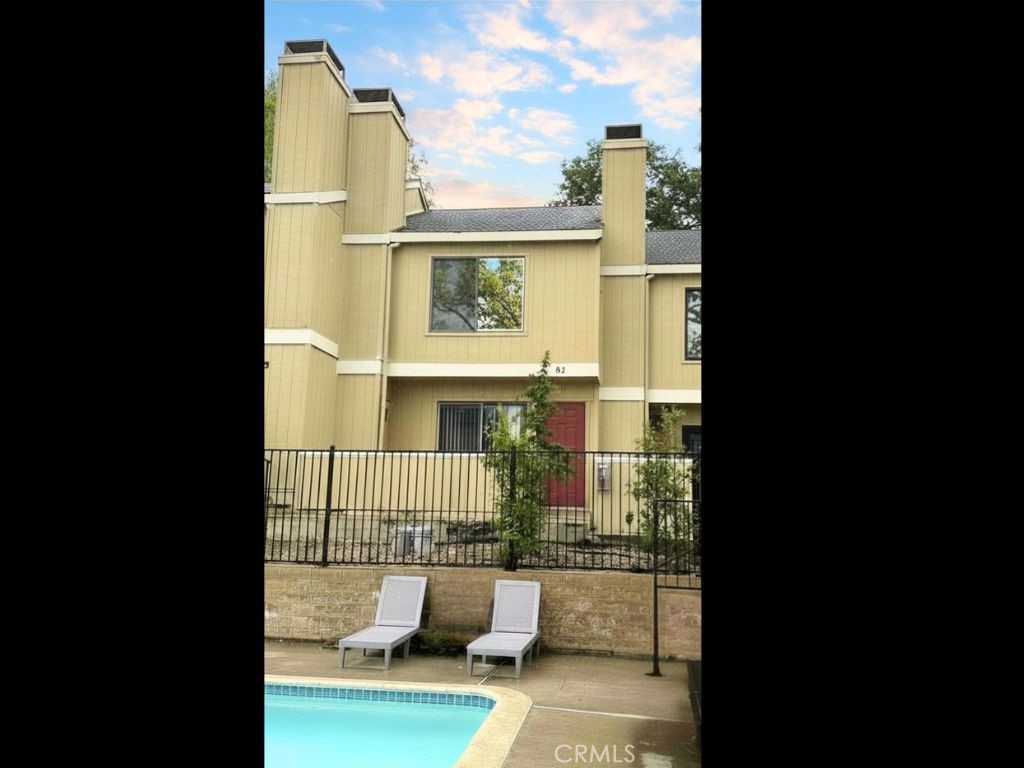 3750 El Camino Real, B2