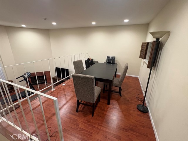 Detail Gallery Image 6 of 6 For 2304 Mathews Ave #2,  Redondo Beach,  CA 90278 - 2 Beds | 2/1 Baths