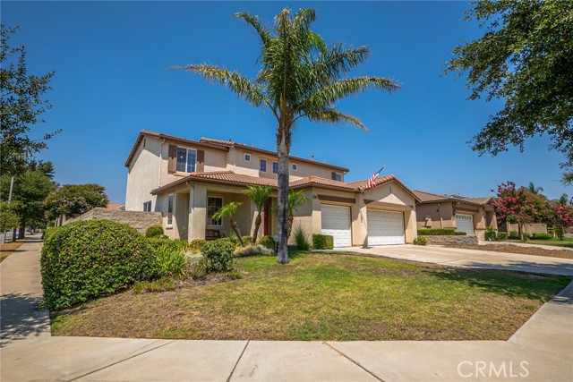 15138 Holiday Drive, Fontana CA: https://media.crmls.org/medias/b224ed07-8f39-42c7-9f6d-7db8634da24a.jpg