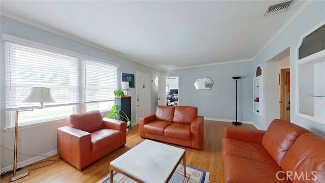 Detail Gallery Image 8 of 38 For 3516 Las Palmas, Glendale,  CA 91208 - – Beds | – Baths