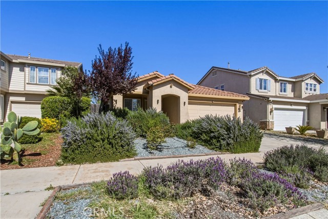 Detail Gallery Image 2 of 36 For 1525 La Sierra St, Merced,  CA 95348 - 3 Beds | 2 Baths