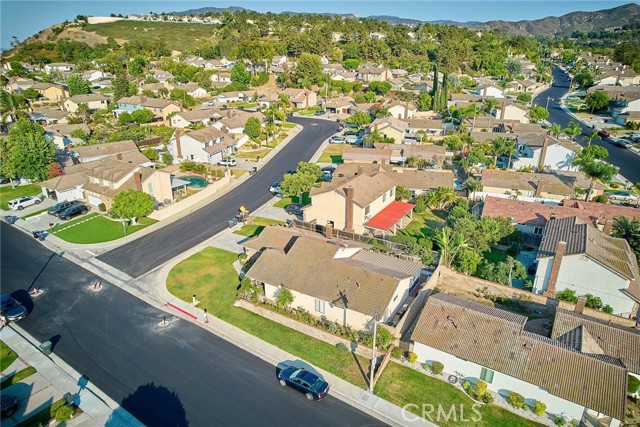Detail Gallery Image 13 of 49 For 201 S Brookside Ct, Anaheim,  CA 92808 - 4 Beds | 2 Baths