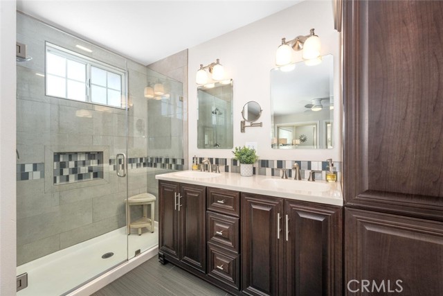 6786 Molokai Drive, Cypress CA: https://media.crmls.org/medias/b226257d-4a4e-41e1-8b39-c7401a4da4b0.jpg
