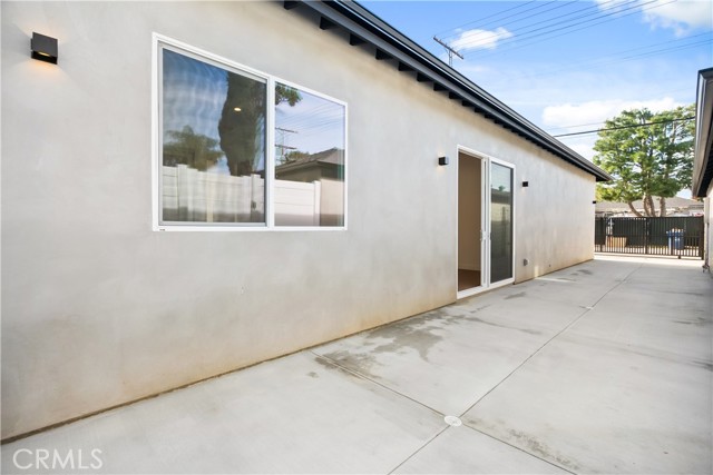 Detail Gallery Image 70 of 75 For 6935 Jellico Ave, Lake Balboa,  CA 91406 - 8 Beds | 8 Baths