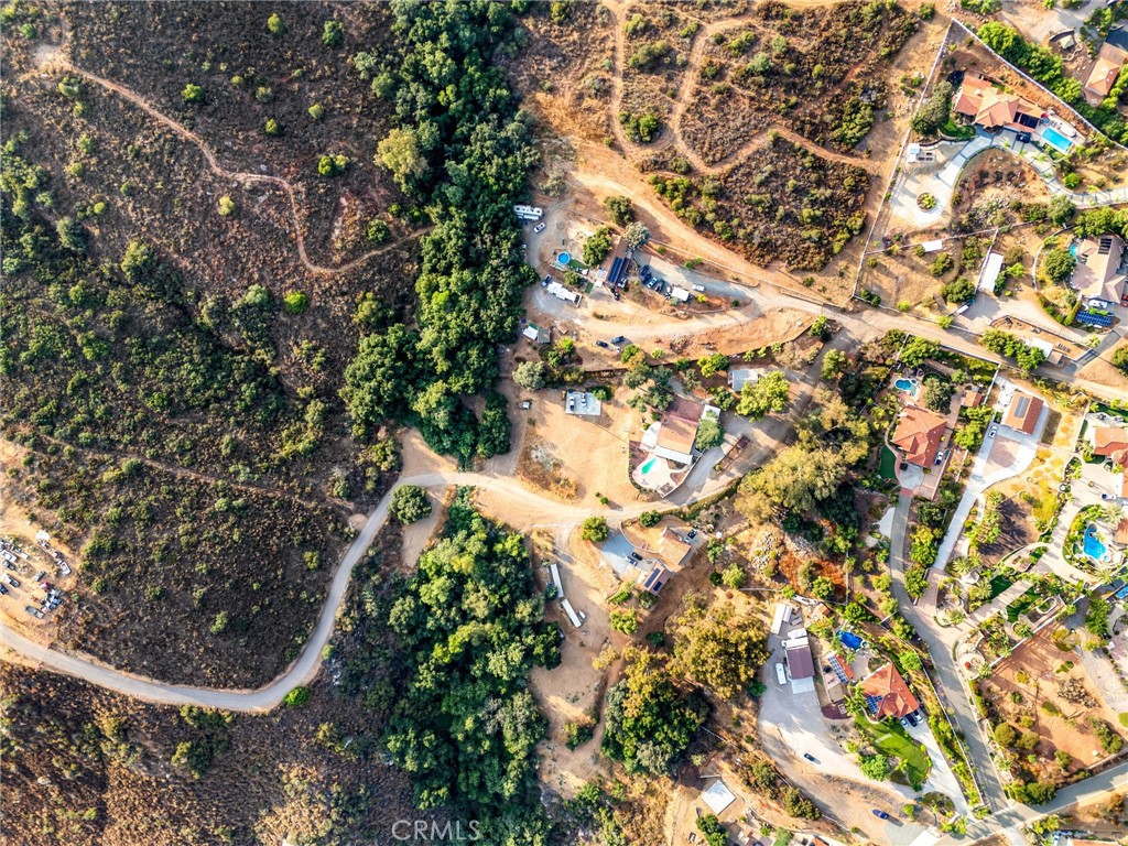 https://media.crmls.org/medias/b226a161-00b4-4426-8f25-7aa35dec26e7.jpg?preset=X-Large