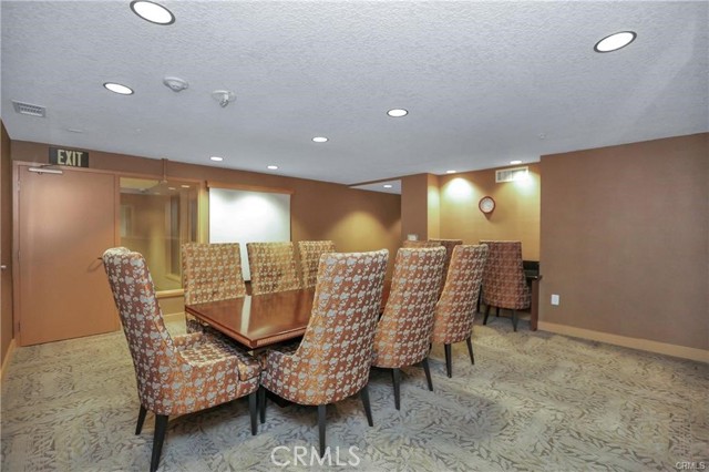 3141 Michelson Drive, Irvine CA: https://media.crmls.org/medias/b226b711-61ca-4b6a-9694-61b90aba5d2a.jpg