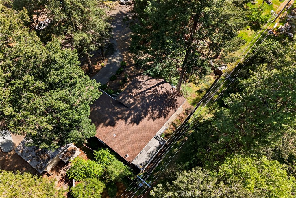 https://media.crmls.org/medias/b2271292-9f22-4127-a451-67b0aef71bf6.jpg?preset=X-Large