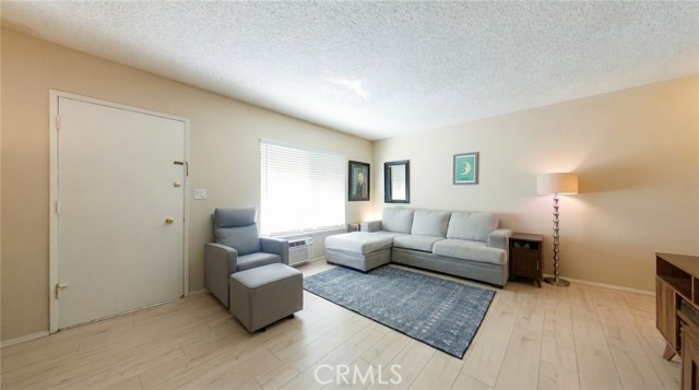 Detail Gallery Image 3 of 26 For 2904 Mary St, La Crescenta,  CA 91214 - – Beds | – Baths