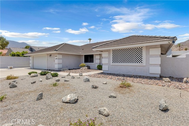 Detail Gallery Image 2 of 68 For 54065 Avenida Herrera, La Quinta,  CA 92253 - 4 Beds | 3 Baths