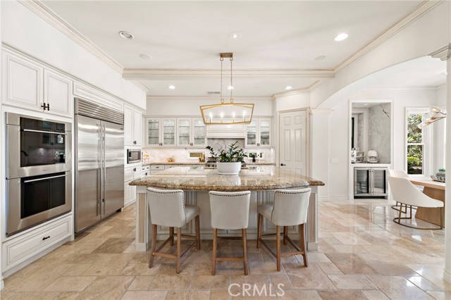 10 Corte Vizcaya, San Clemente CA: https://media.crmls.org/medias/b2296138-8f95-469a-aee1-870d52674702.jpg