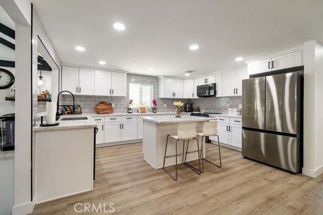 41841 55th W Street, Lancaster CA: https://media.crmls.org/medias/b22a1e0d-56b4-4677-ab0c-3a38829328e8.jpg