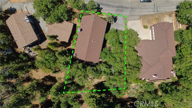 1690 Wolf Road, Big Bear Lake CA: https://media.crmls.org/medias/b22b9596-a664-418c-8522-0fa7eb63f96a.jpg