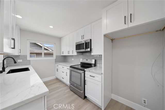 503 Saint Andrews, Newport Beach CA: https://media.crmls.org/medias/b22c5f9d-56bb-4eec-b423-3351c713cbab.jpg