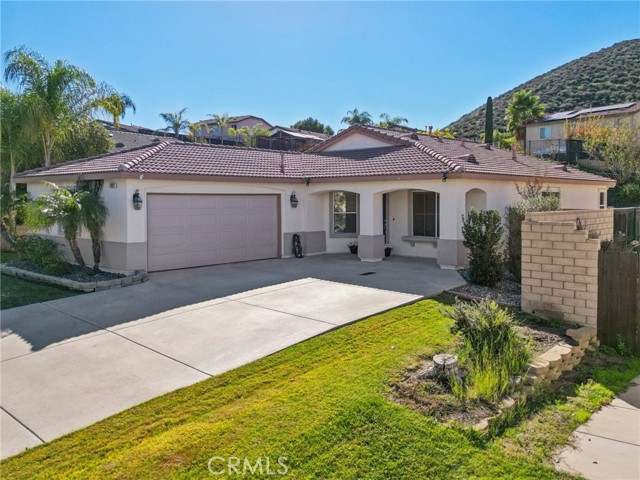 Detail Gallery Image 2 of 27 For 23429 Cheyenne Canyon Dr, Menifee,  CA 92587 - 3 Beds | 2 Baths