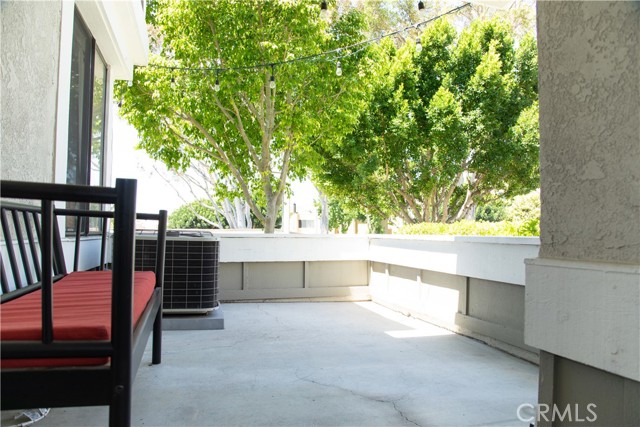 22171 Rim Pointe, Lake Forest CA: https://media.crmls.org/medias/b22d69d5-e443-4160-8c1c-24d5e6f90c1c.jpg