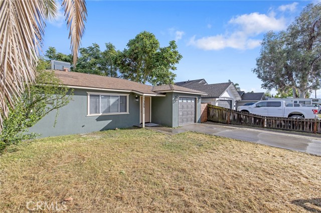 Detail Gallery Image 3 of 30 For 1305 Alameda Ave, Chowchilla,  CA 93610 - 3 Beds | 1 Baths