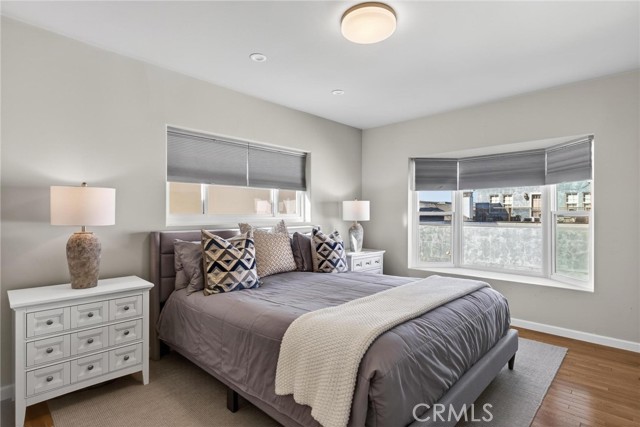 Detail Gallery Image 39 of 75 For 28 10th Ct (9th St Walkstreet), Hermosa Beach,  CA 90254 - 4 Beds | 3/2 Baths