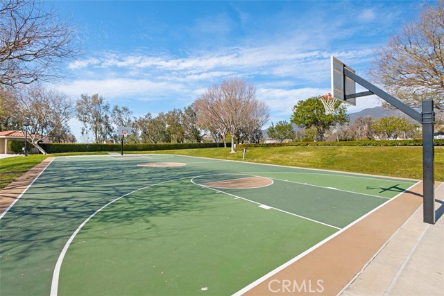 20782 Porter Ranch Road, Rancho Santa Margarita CA: https://media.crmls.org/medias/b22e9d00-060e-4ce9-9313-cbd18be73606.jpg